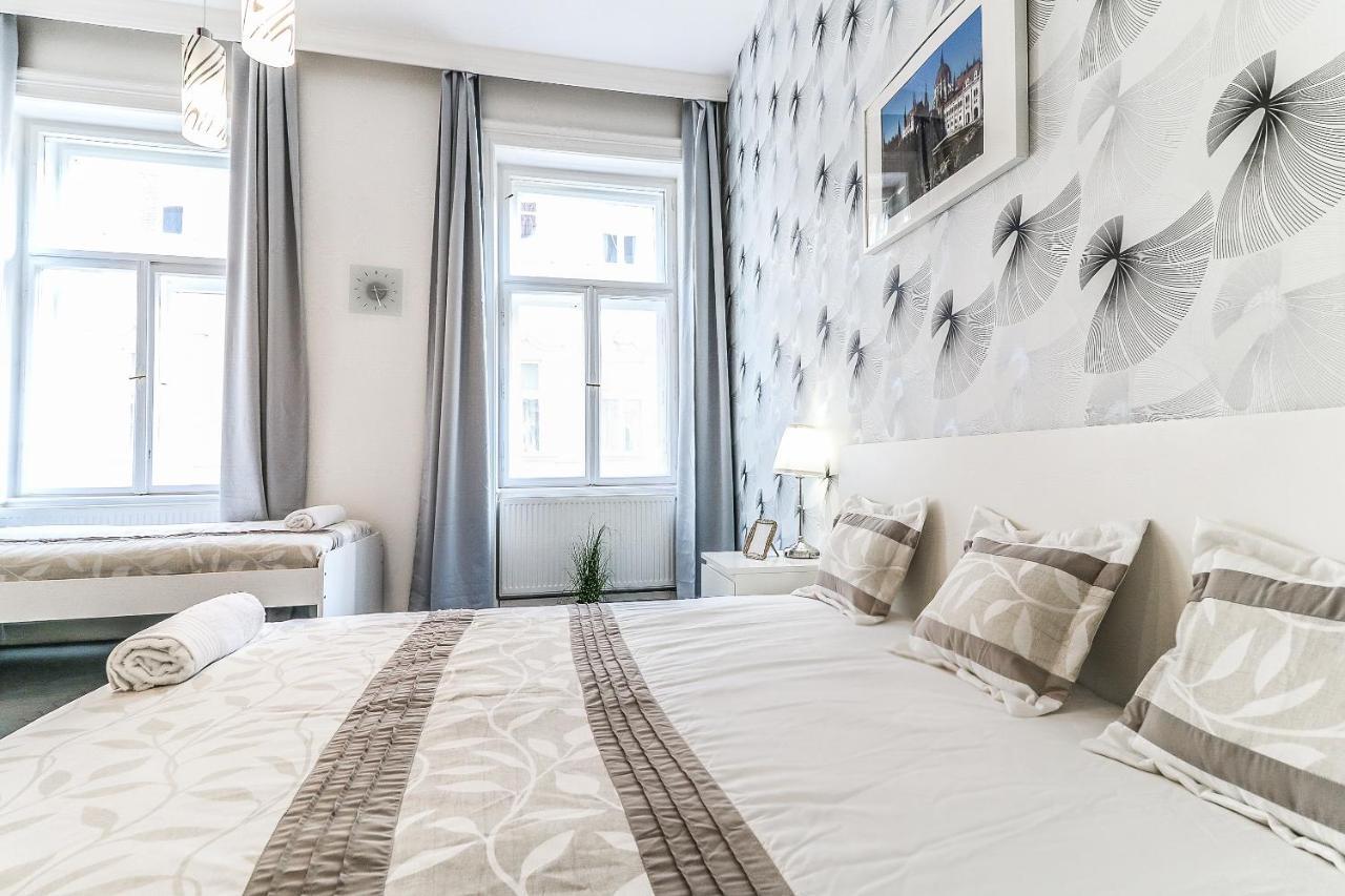 Real Apartments Hegedu Budapest Exterior photo